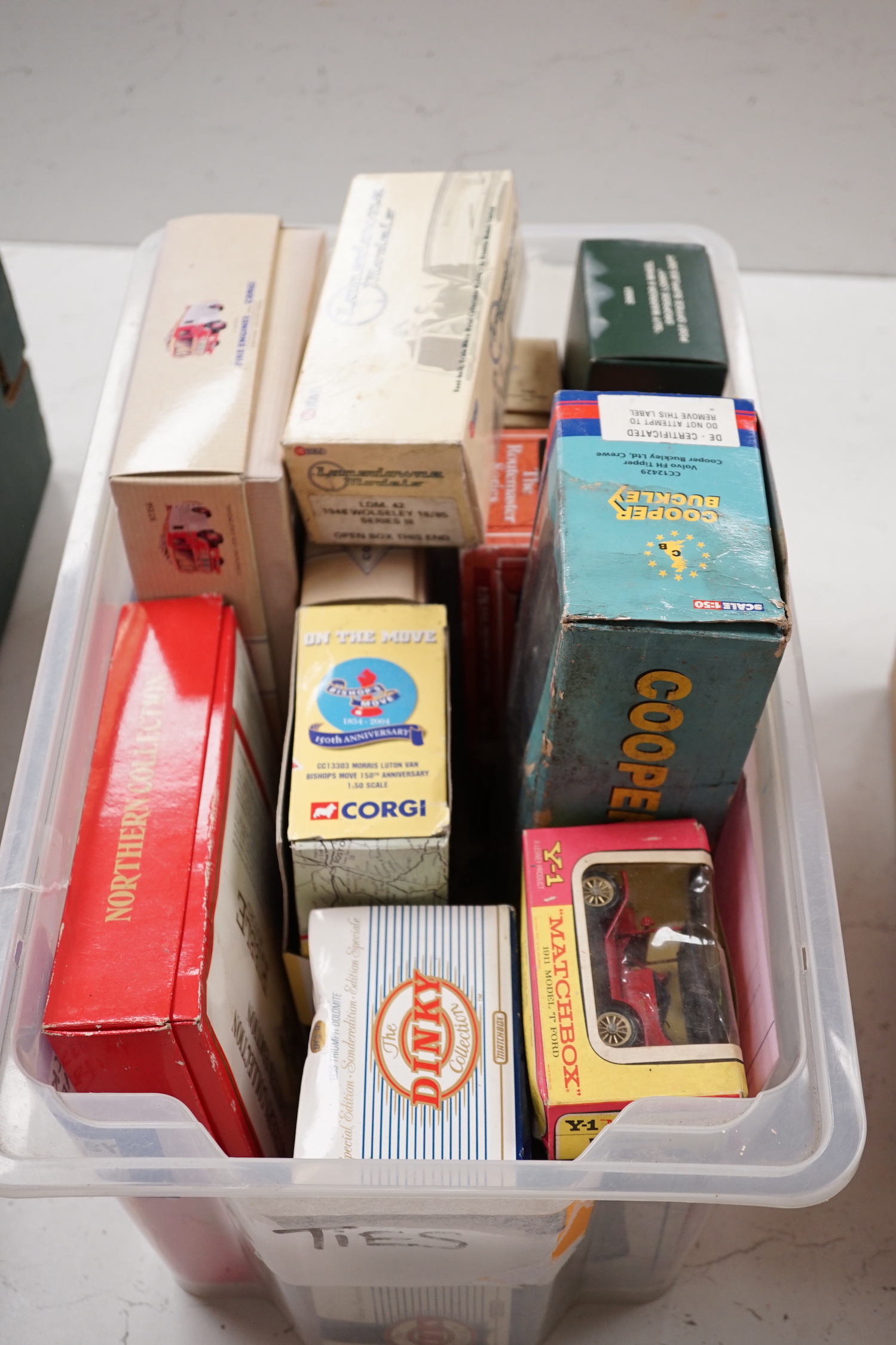 Eleven boxed diecast vehicles by Corgi, EFE, matchbox, etc. and a boxed Lansdowne Models 1:43 scale white metal 1948 Wolseley 18/85 Series III